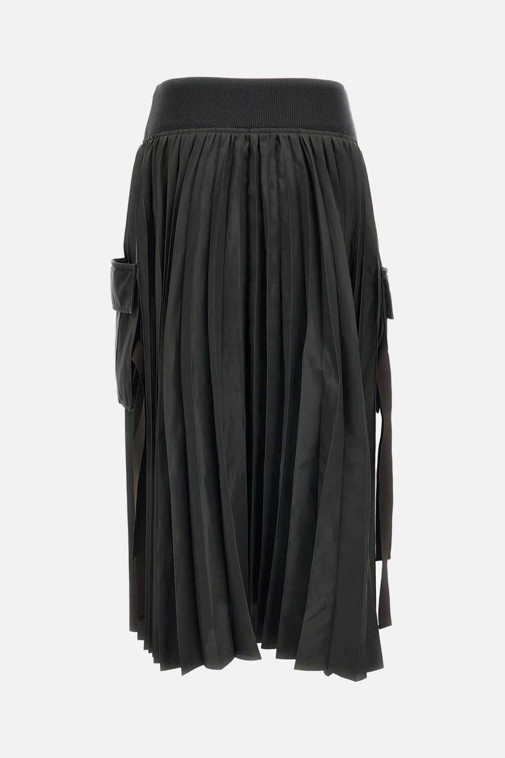 Sacai ナイロンツイル素材のスカート ¥99,000 JPY - Biffi Boutiques
