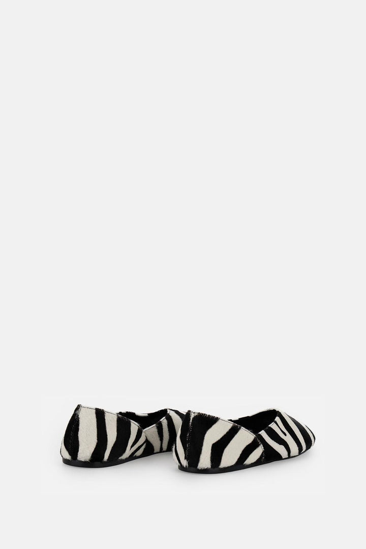 BALLERINA FLAT JANE <BR/> F4058 711294 Khaite 