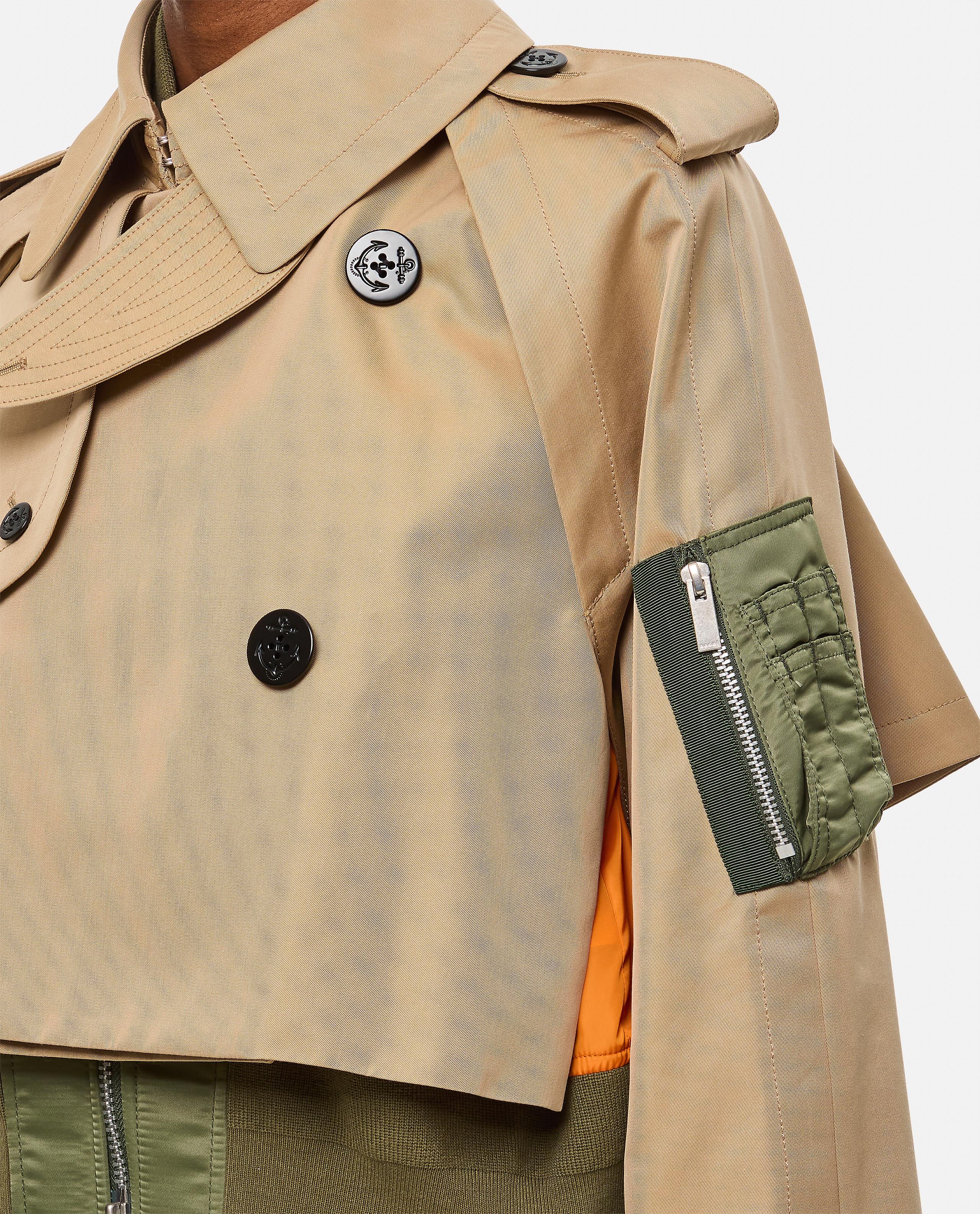 Sacai ショートトレンチコート ¥293,606 JPY - Biffi Boutiques