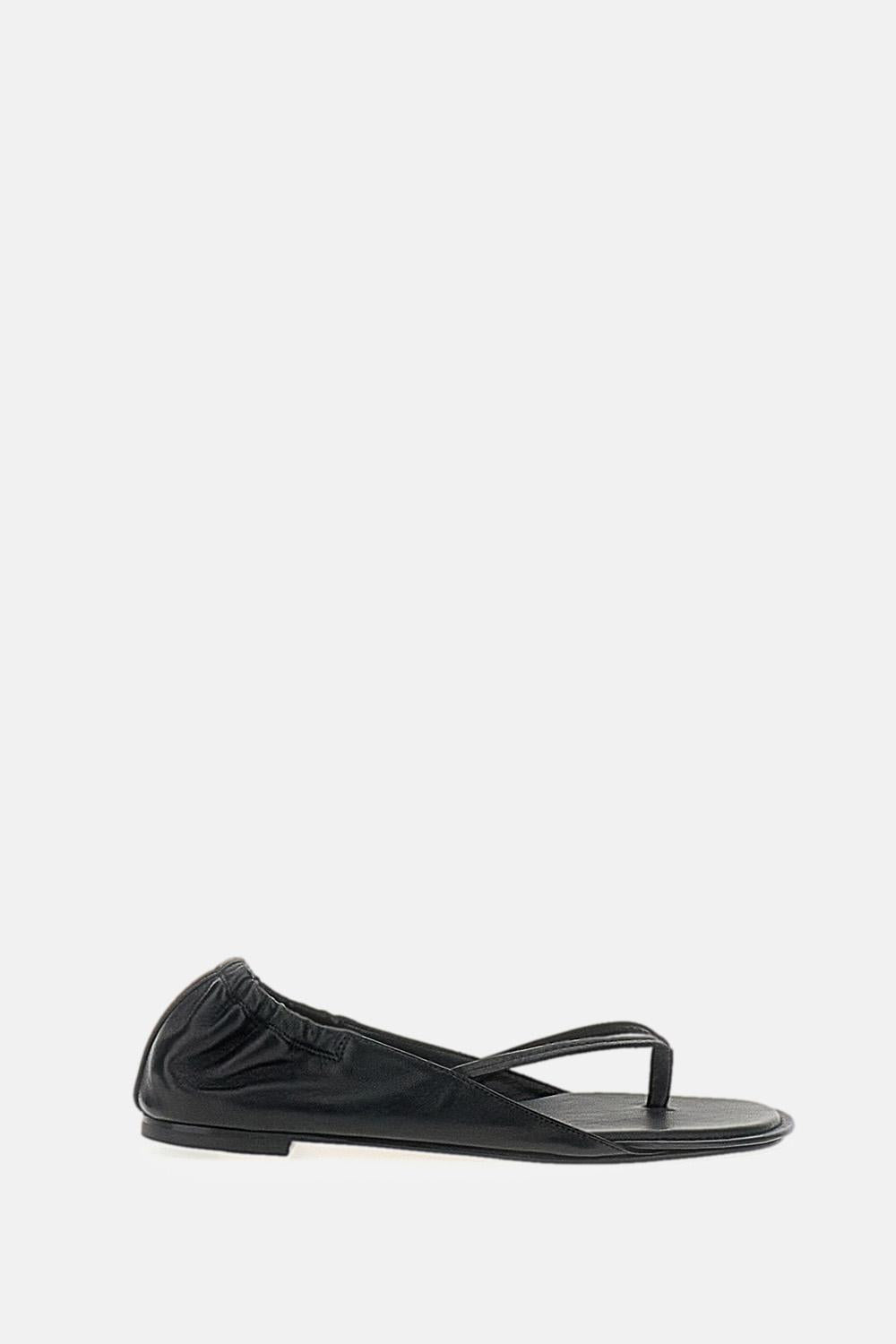 Jacquemus Nu-pieds Thong Sandals $366.56 USD - Biffi Boutiques