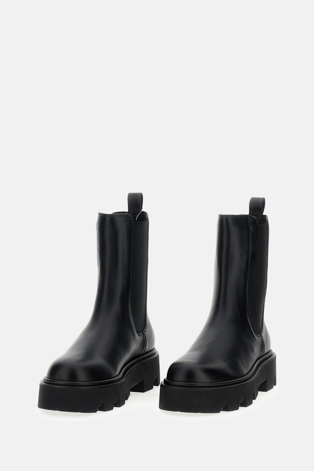 Moncler オーレア チェルシー アンクルブーツ ¥151,865 JPY - Biffi