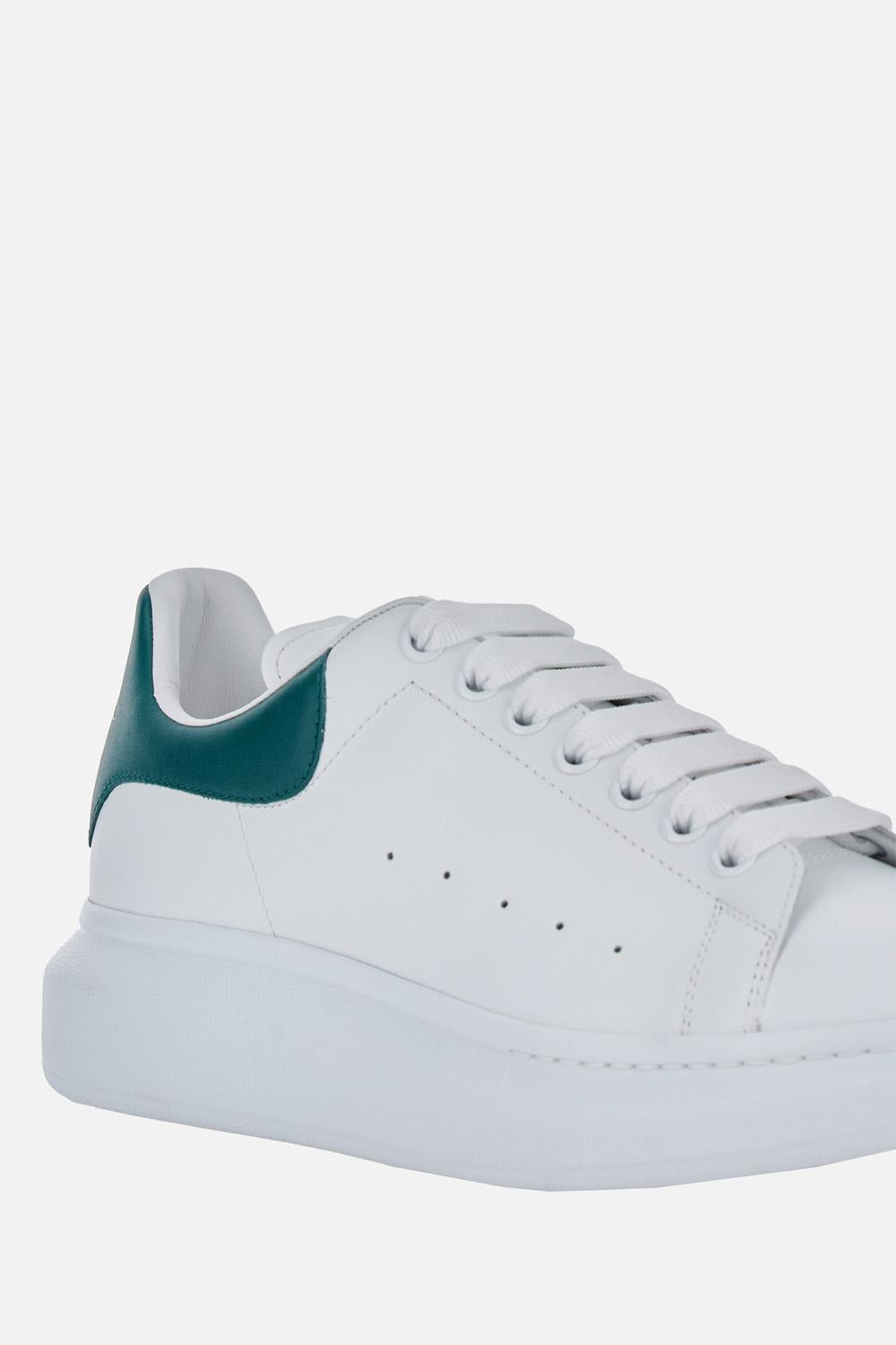 Alexander McQueen LARRY SNEAKER $569.30 USD - Biffi Boutiques Alexander McQueen LARRY SNEAKER $569.30 USD - Biffi Boutiques