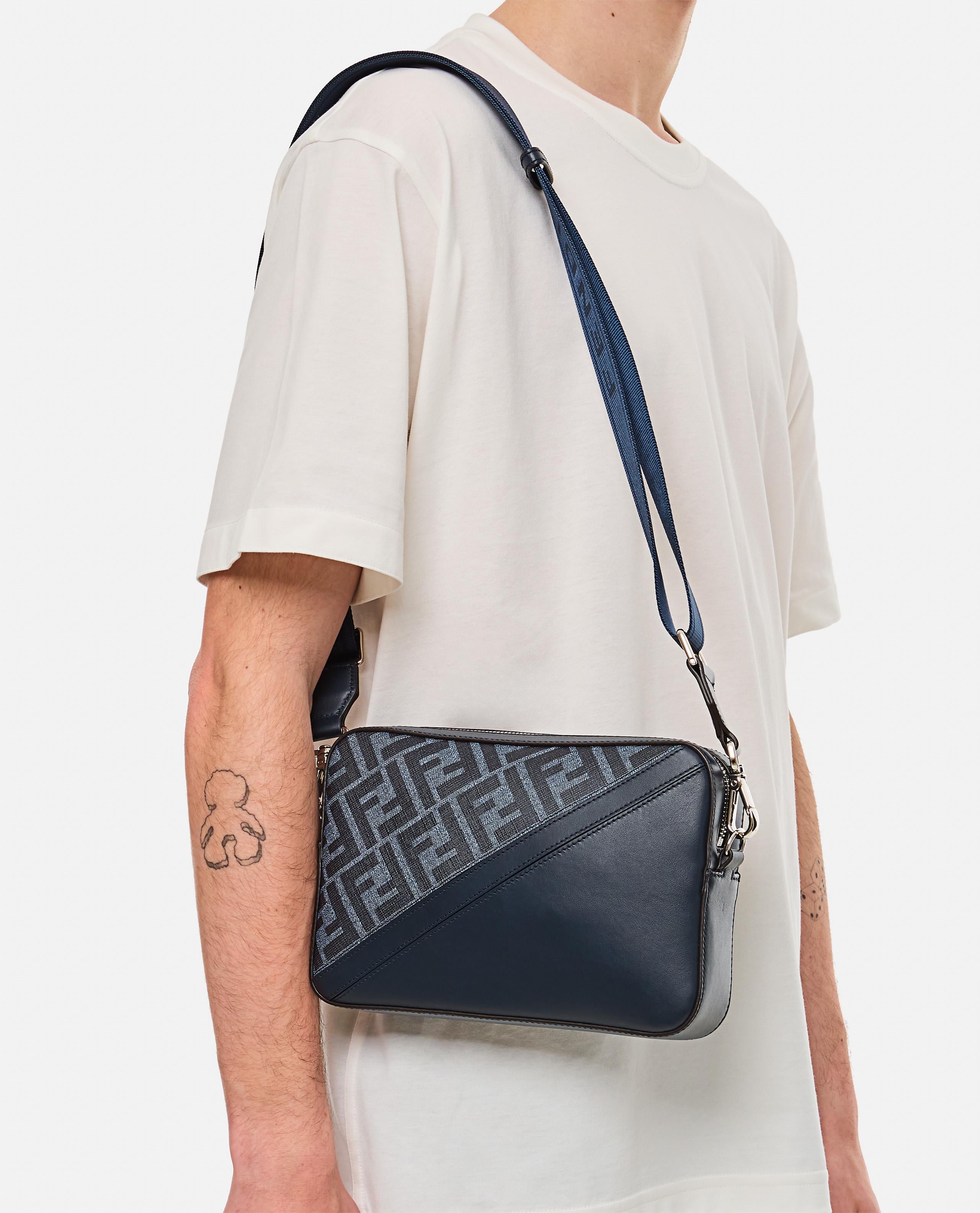 Fendi FENDI 斜纹相机包€1.100,00 EUR - Biffi Boutiques