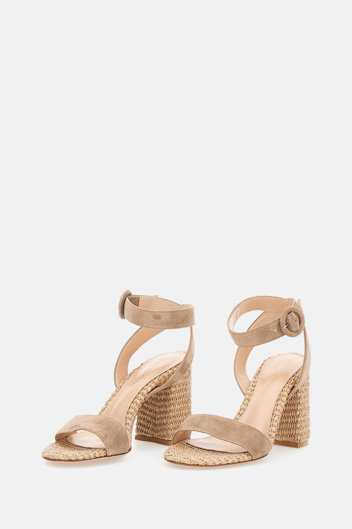 LUANA CAMOSCIO<BR/> G32469 85RICCBLCMNA Gianvito Rossi 