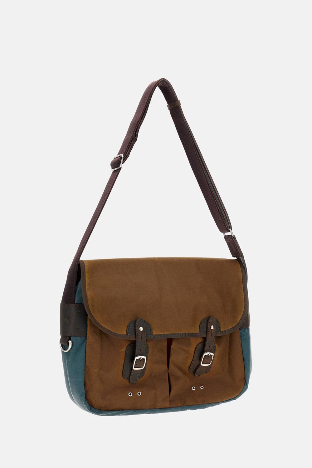 Barbour ダークブラウン ショルダーバッグ Barbour（バブアー） バッグ ショルダーバッグ WAX LEATHER TARRAS